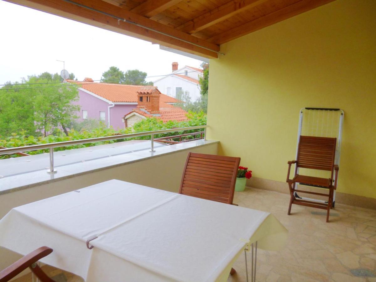 Apartment Marija Premantura Bagian luar foto