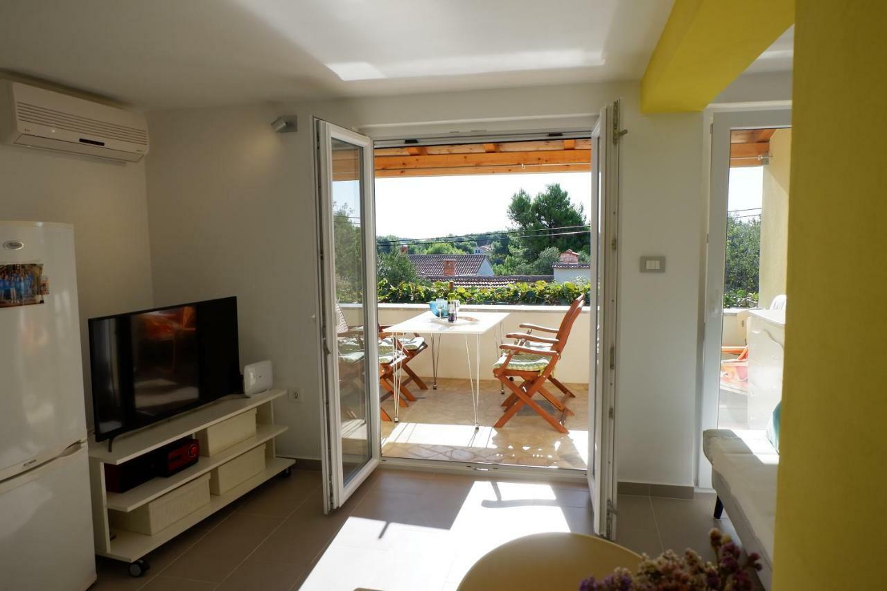 Apartment Marija Premantura Bagian luar foto